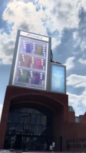 Concrete Vending Machine on Building in a fake-out-of-home ad of Cemex México