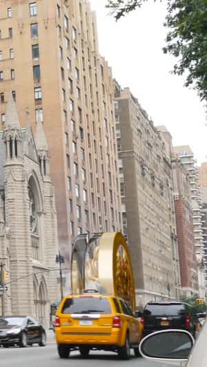 Capsules on Package Rolls in a fake-out-of-home ad of Elizabeth Arden