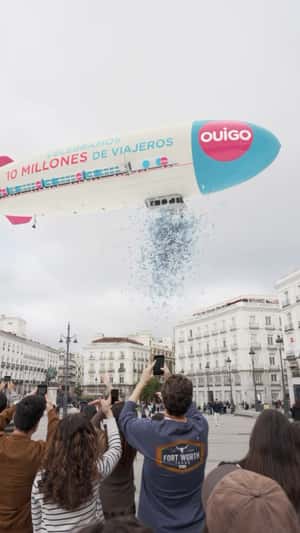 Airship Releases Discount Coupons in a fake-out-of-home ad of OUIGO