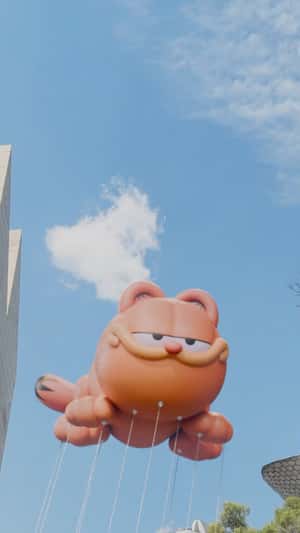 Garfield Balloon Hits into Billboard in a fake-out-of-home ad of Sony Pictures