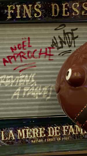 Chocolate Fish Swims to Store in a fake-out-of-home ad of À La Mère de Famille