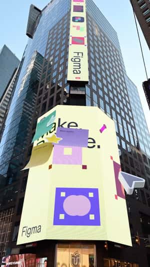 Mouse Pointer Pasted Ad on Digital Screen in a fake-out-of-home ad of Figma