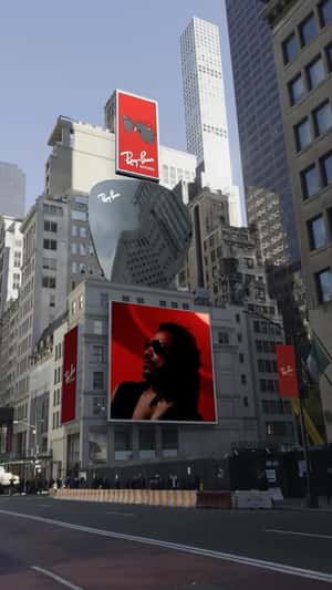 Spinning Lens in fake-out-of-home ad of Ray-Ban