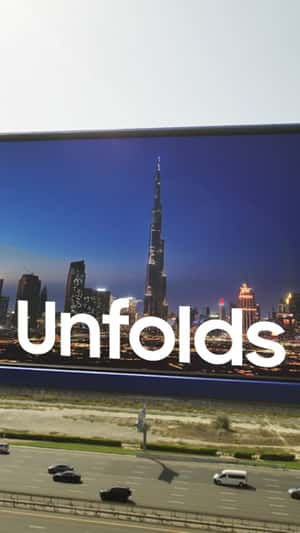 Flip Phone Opens Across the Road in a fake-out-of-home ad of Samsung Mobile