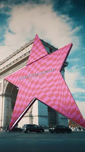 Star-shaped Makeup Stands at Monument in a fake-out-of-home ad of Smash Box