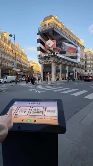 Interactive Screen in 3D in fake-out-of-home ad of Sephora