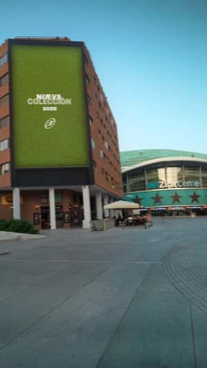 Tennis Balls Fall from Digital Screen in a fake-out-of-home ad of Bullpadel
