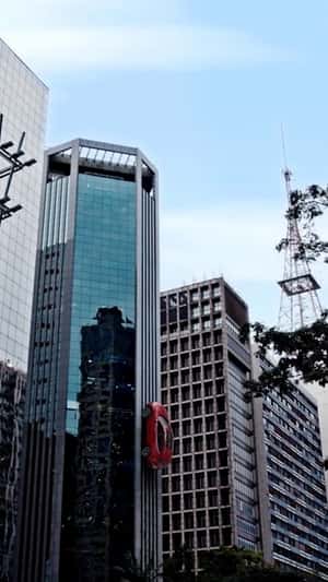 Car Climbs the Skyscraper in a fake-out-of-home ad of Chevrolet