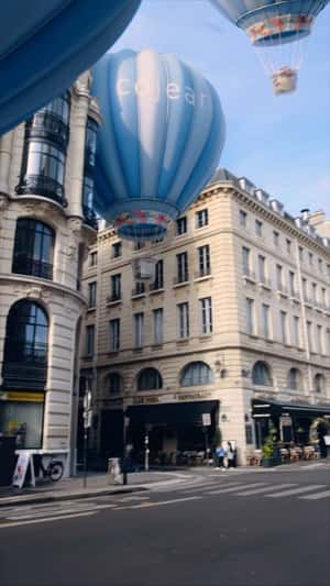 Ice Cream on Hot Air Balloon Lands in Paris in a fake-out-of-home ad of cojean