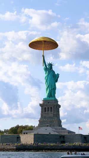 Lady Liberty Wears an Umbrella in a fake-out-of-home ad of Kerala Tourism