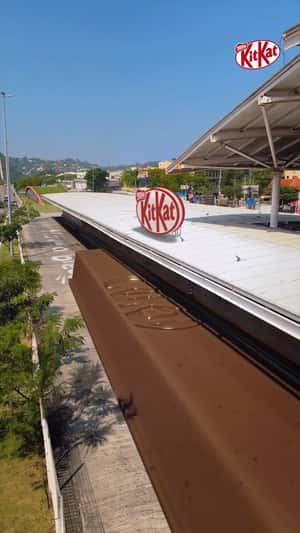 Chocolate Bar Arrives at Bus Station in a fake-out-of-home ad of KitKat