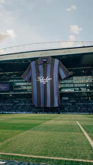 Jersey Unfurls at Stadium in a fake-out-of-home ad of Le Deux