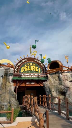 Musical Notes Come to Life in a fake-out-of-home-ad of Parc Astérix