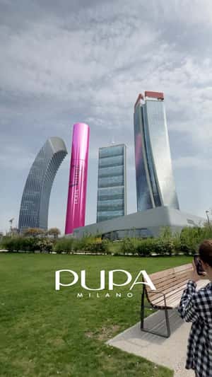 Massive Mascara Transforms City Skyline in a fake-out-of-home ad of Pupa Milano