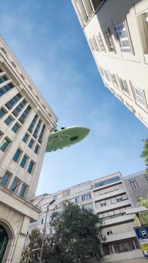 Airship Flies Heritage 1978 Banner in a fake-out-of-home ad of Reis