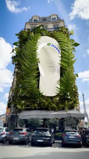 Slipper of a Wall Garden in fake-out-of-home ad of Havaianas