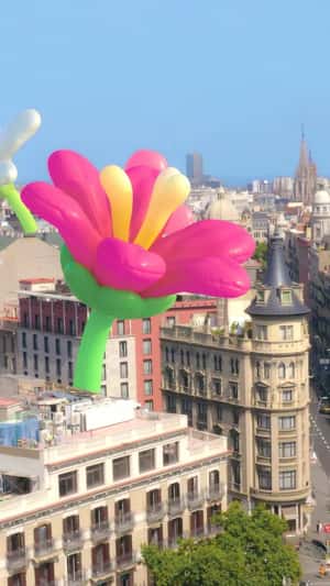 Blooming Flower Balloons in fake-out-of-home ad of Pull&Bear