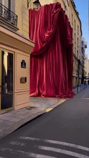 Red Cloth Reveals Perfume Boutique in a fake-out-of-home ad of Kilian Paris