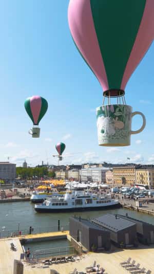 Hot Air Balloon Made of Mugs in a fake-out-of-home ad of Moomin Arabia