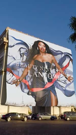 Huge Billboard in Arc de Triomphe fake out of home ad of Lancôme