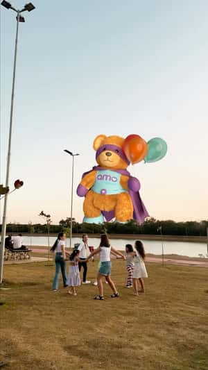 Giant Teddy at the Park in a fake-out-of-home ad of Amo Vacinas