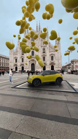 "Juke" Glass Container Balloons Reveal in a fake-out-of-home ad of Nissan
