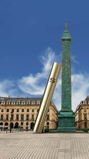 Giant Mascaras Takeover Paris in a fake-out0of-home ad of Marie Claire 