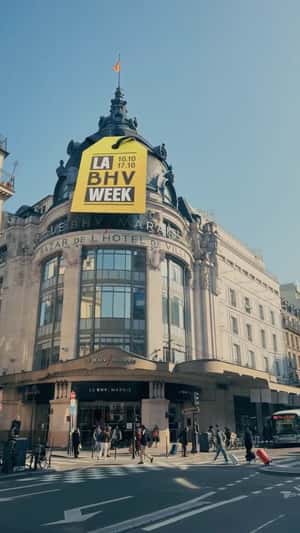 Giant Tag on Store in a fake-out-of-home ad of BHV