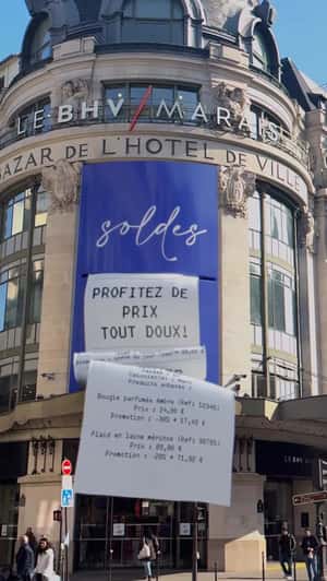 Facade Prints Giant Receipt in a fake-out-of-home ad of BHV