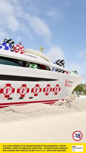 Giant Slot Machine Installation in a fake-out-of-home ad of Casinos Partouche