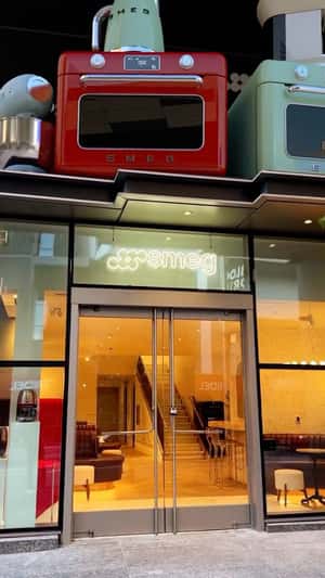 Massive Appliances Unveiled in Toronto in a fake-out-of-home ad of Smeg