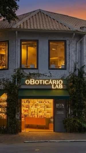 FOOH Ad O Boticário Gift Boxes Cover Store Facade