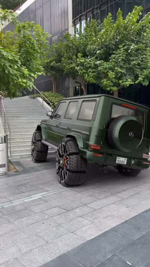 "G-Wagon" Climbs Stairs in a fake-out-of-home ad of Automax 