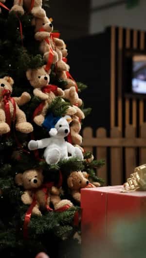 Teddy Bear Comes to Life in a fake-out-of-home ad of BMW