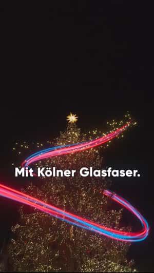 Light Flows Through Christmas Market in a fake-out-of-home ad of NetCologne