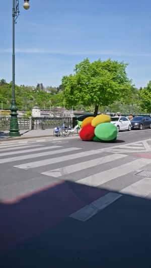 Giant Clay Balls Park Between Cars in a fake-out-of-home ad of Skoda