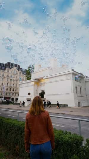 Bubble Breaks To Pieces in fake-out-of-home ad of Die Chemie