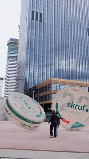 Two Containers Bumps in fake-out-of-home ad of Skruf