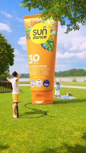 Inflatable Sunscreen Installation in fake-out-of-home ad of DM