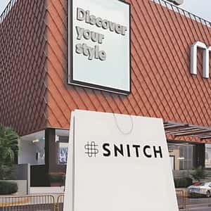 Products Come Out from LED Screen in a fake-out-of-home ad of Snitch