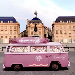 Van Drops Products on Street in a fake-out-of-home ad of Les Secrets de Loly