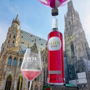 Hot Air Balloon Cocktail Drink Delivery in a fake-out-of-home ad of SARTI