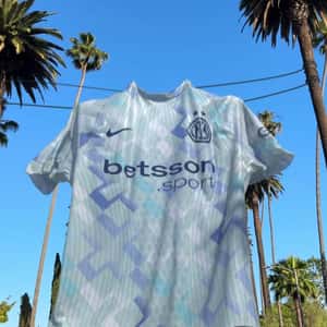 Jerseys Hanging in Palm Trees in a fake-out-of-home ad of Inter