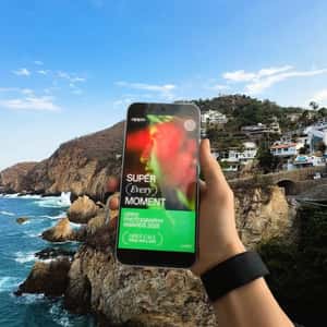 Smartphone Capture Images as it Flips in a fake-out-of-home ad of Oppo
