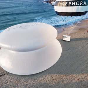 Sculpt Cup Inflates at Beach in a fake-out-of-home ad of BIOTYSPA