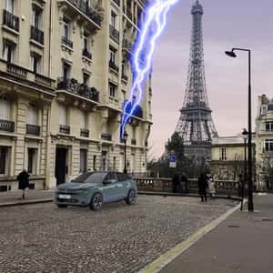 Car Energizes by Lightning Bolt in a fake-out-of-home ad of Citroën 
