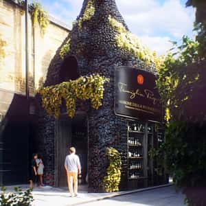 Wine Shop Designed like Bottle in a fake-out-of-home ad of Pasqua
