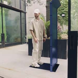 Phone Transform into Photo Booth in a fake-out-of-home ad of Samsung Galaxy