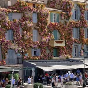 Flowers Bloom on Apartment in a fake-out-of-home ad of Banque Populaire