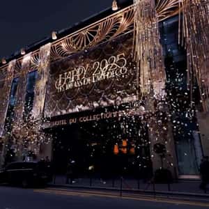 Gold-themed Facade in a fake-out-of-home ad of Hôtel du Collectionneur